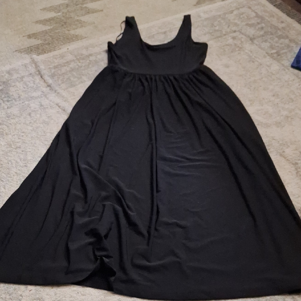 Simply Vera Elegant Black Dress